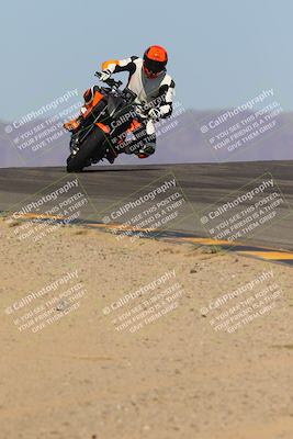 media/Sep-25-2023-Moto Forza (Mon) [[81ffa65e0a]]/A Group/Session 2 (Turns 9 and 10)/